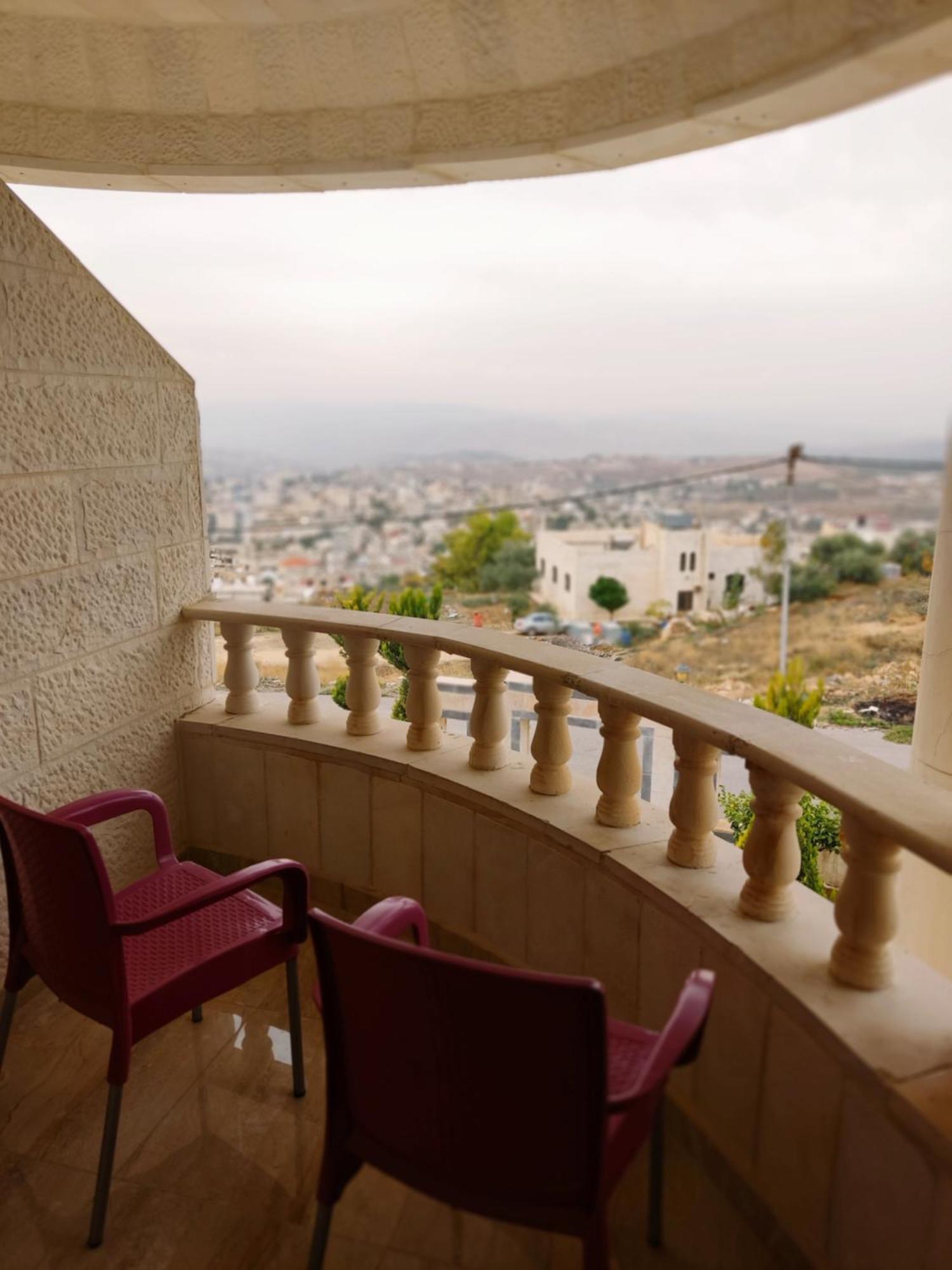 Lotus Housing For Furnished Apartments Jarash Extérieur photo