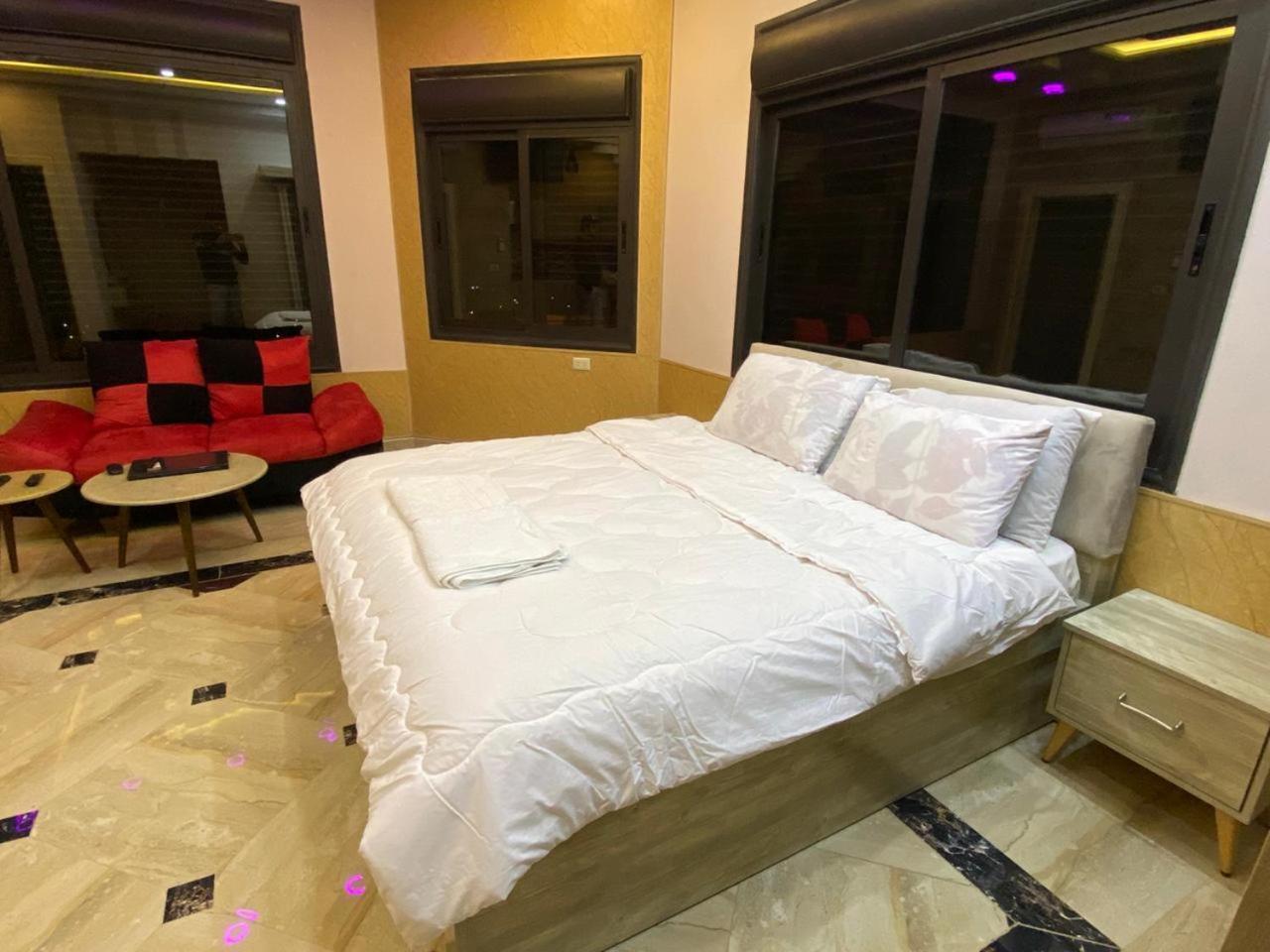 Lotus Housing For Furnished Apartments Jarash Chambre photo